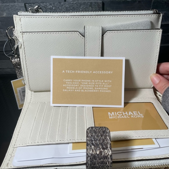 MICHAEL Michael Kors Jet Set Double Zip Wristlet - Picture 7 of 14